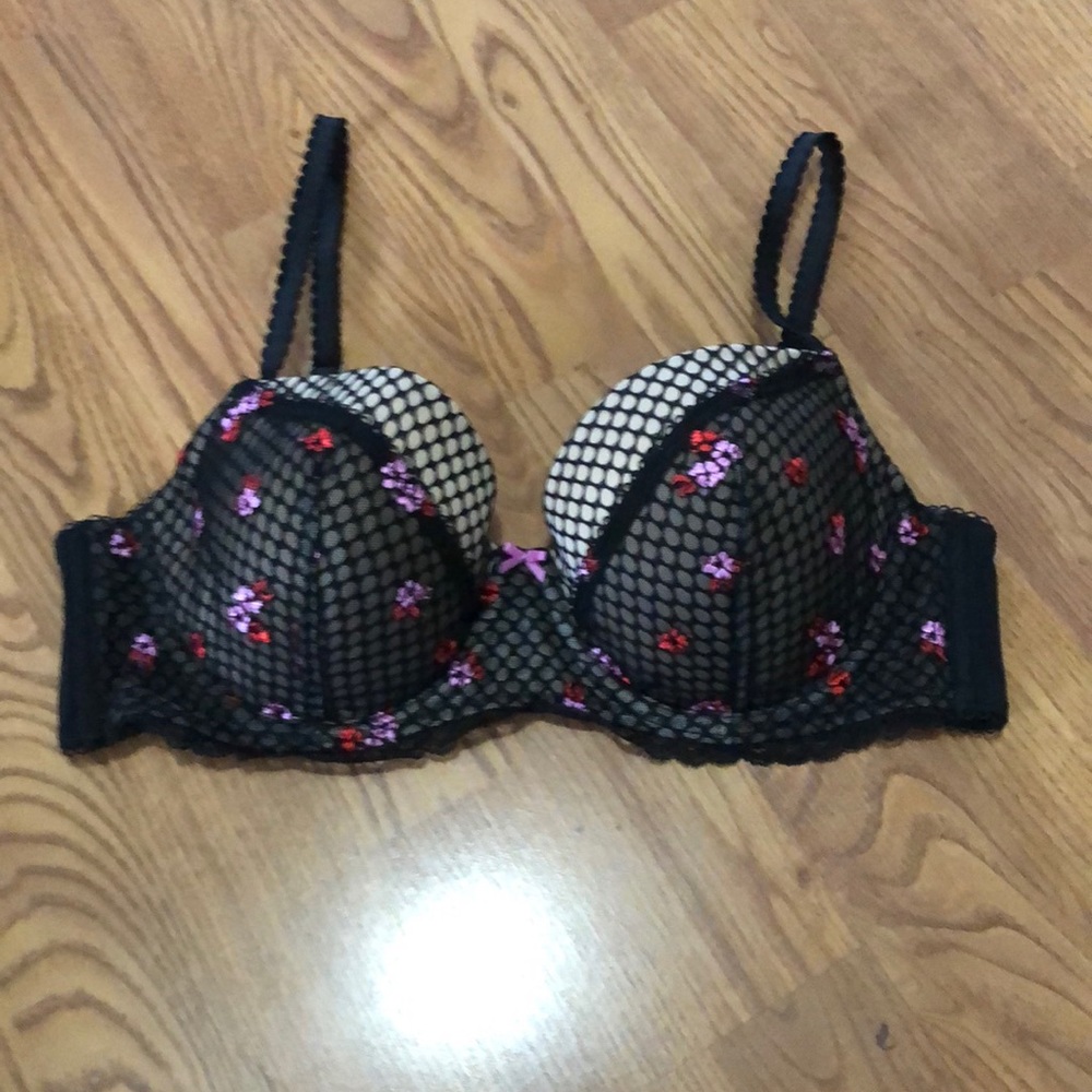 Victoria’s Secret Dream Angels Demi Bra. 36C NWOT